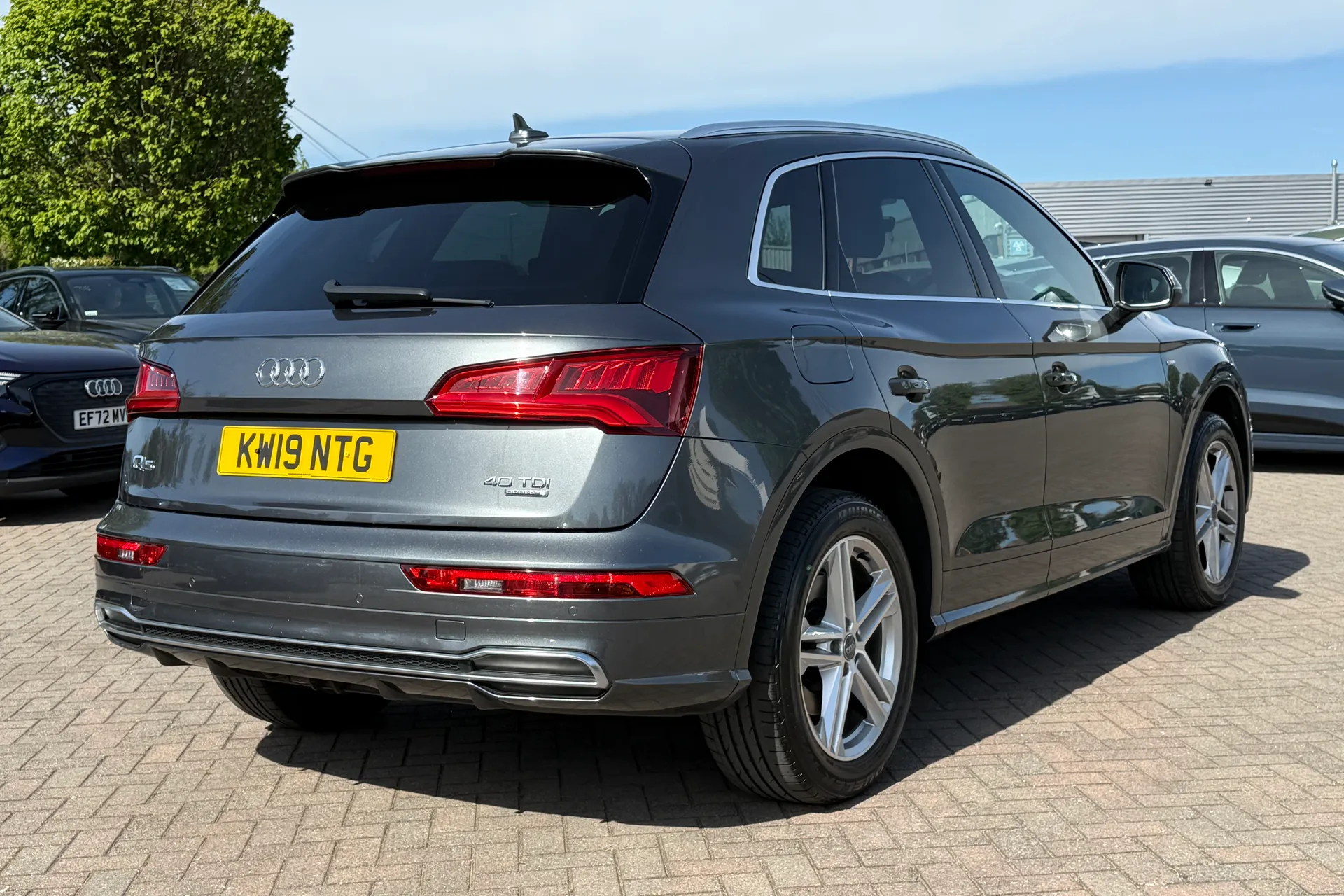 Audi Q5 thumbnail image number 31