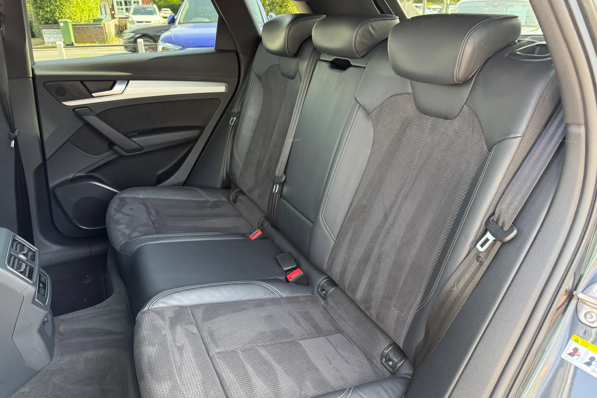 Audi Q5 thumbnail image number 42