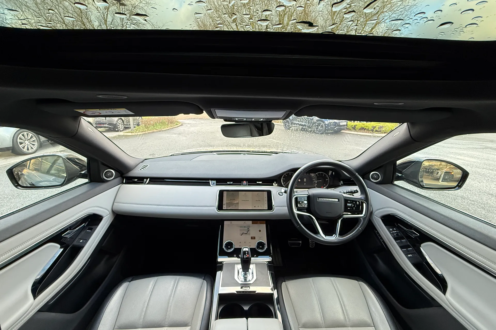 LAND ROVER RANGE ROVER EVOQUE thumbnail image number 3