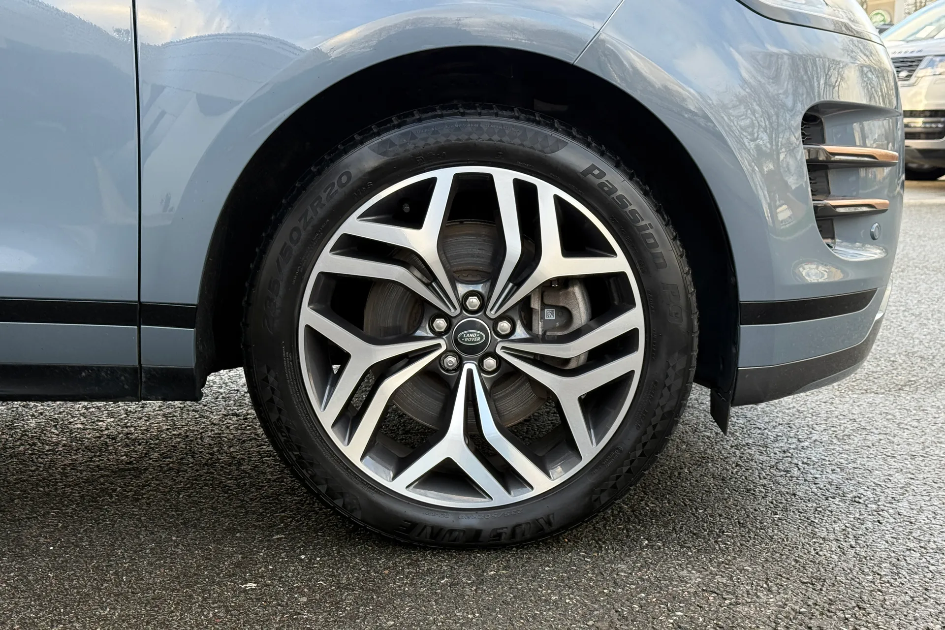 LAND ROVER RANGE ROVER EVOQUE thumbnail image number 22