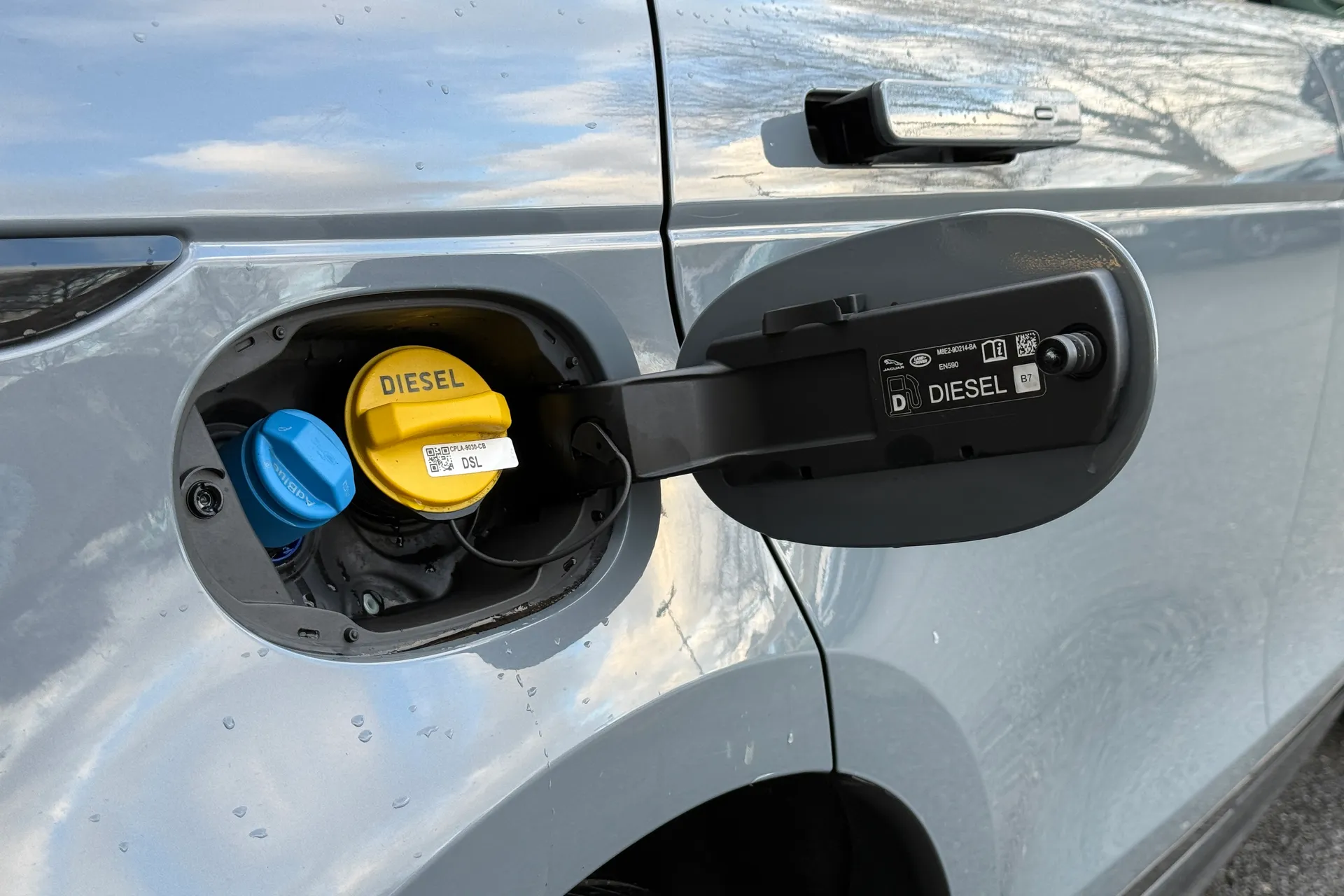 LAND ROVER RANGE ROVER EVOQUE thumbnail image number 33