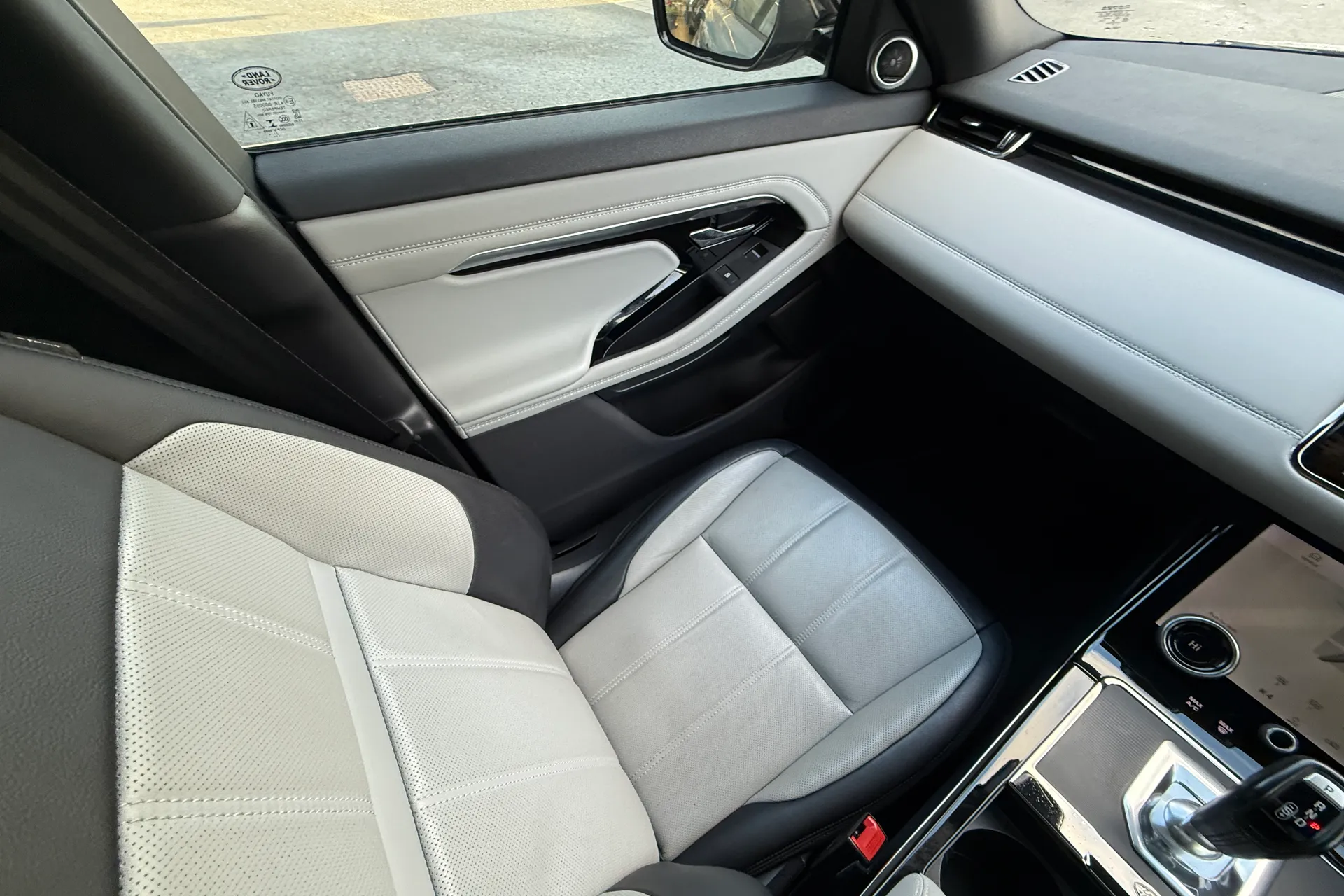 LAND ROVER RANGE ROVER EVOQUE thumbnail image number 12