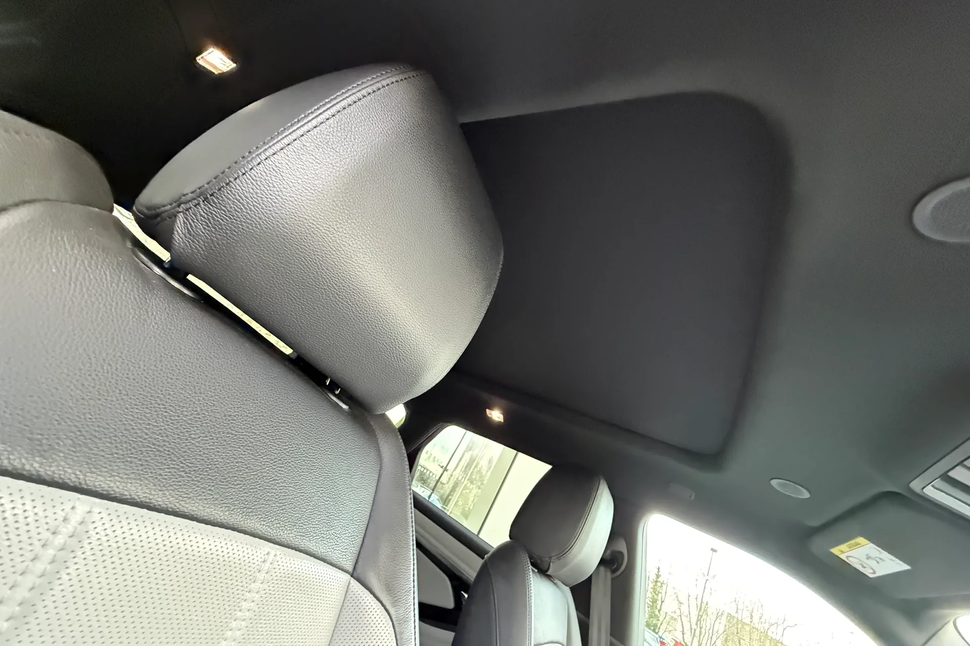 LAND ROVER RANGE ROVER EVOQUE thumbnail image number 31