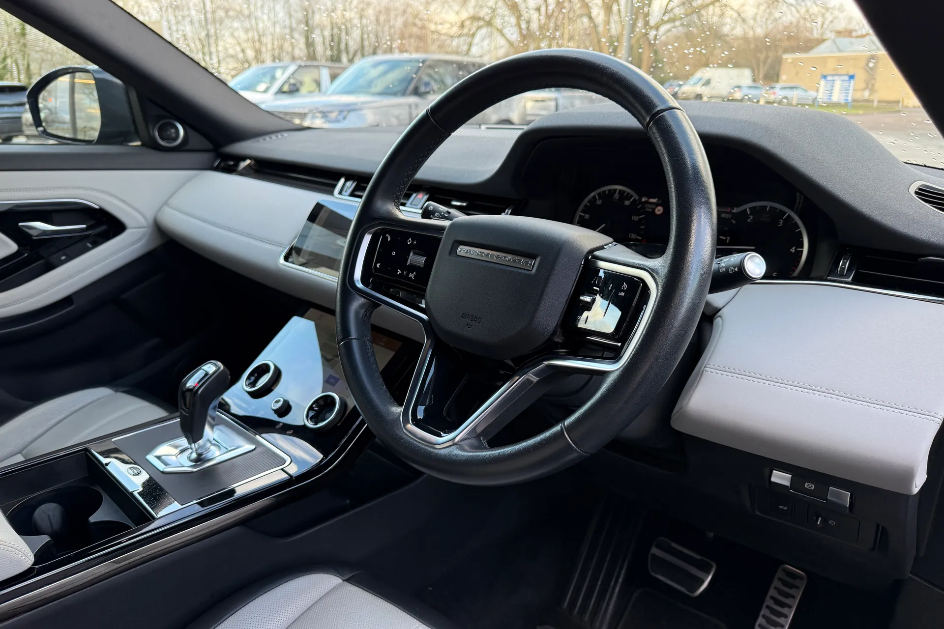 LAND ROVER RANGE ROVER EVOQUE thumbnail image number 26