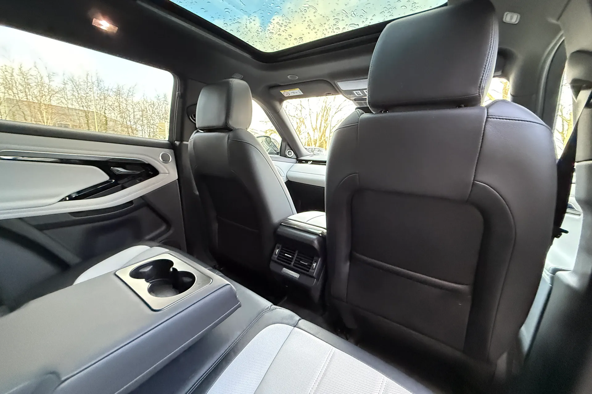 LAND ROVER RANGE ROVER EVOQUE thumbnail image number 37