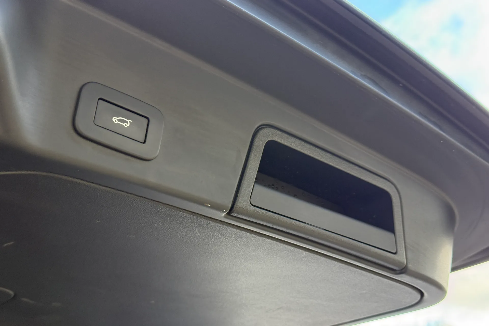 LAND ROVER RANGE ROVER EVOQUE thumbnail image number 36