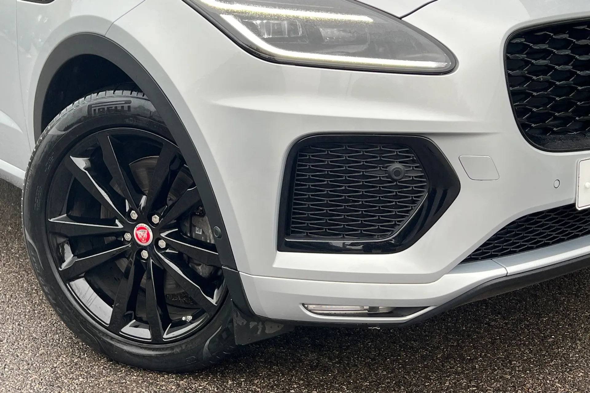 Jaguar E-PACE thumbnail image number 9