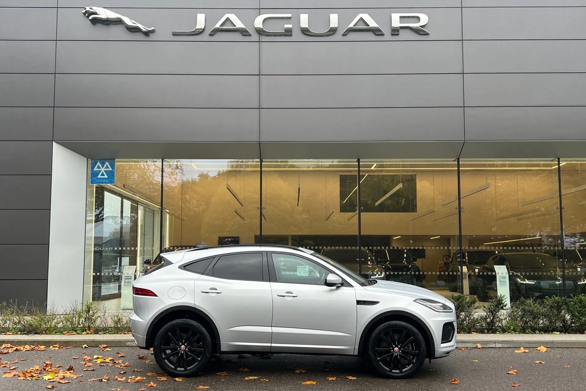 Jaguar E-PACE thumbnail image number 2