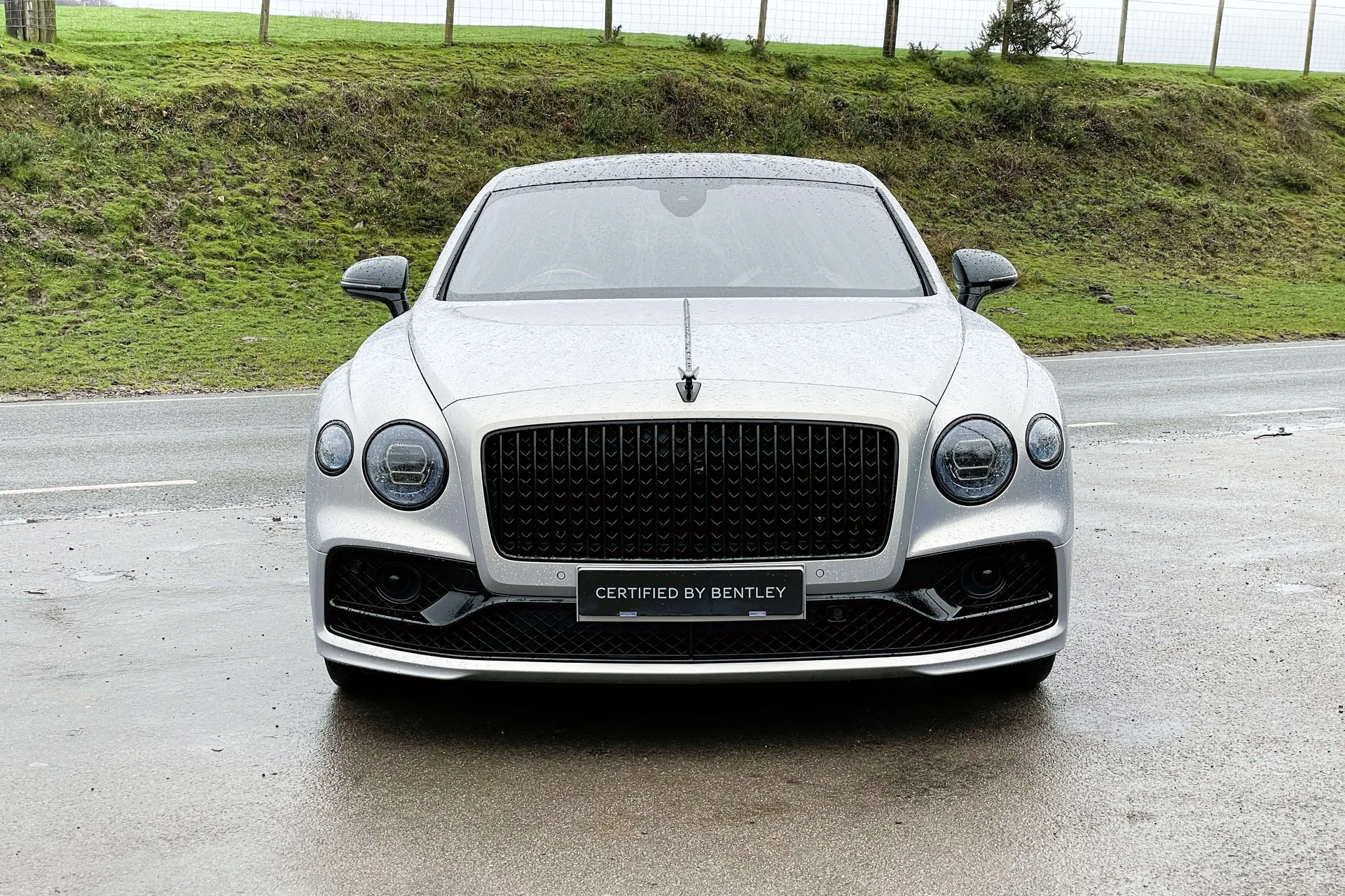 Bentley FLYING SPUR thumbnail image number 61