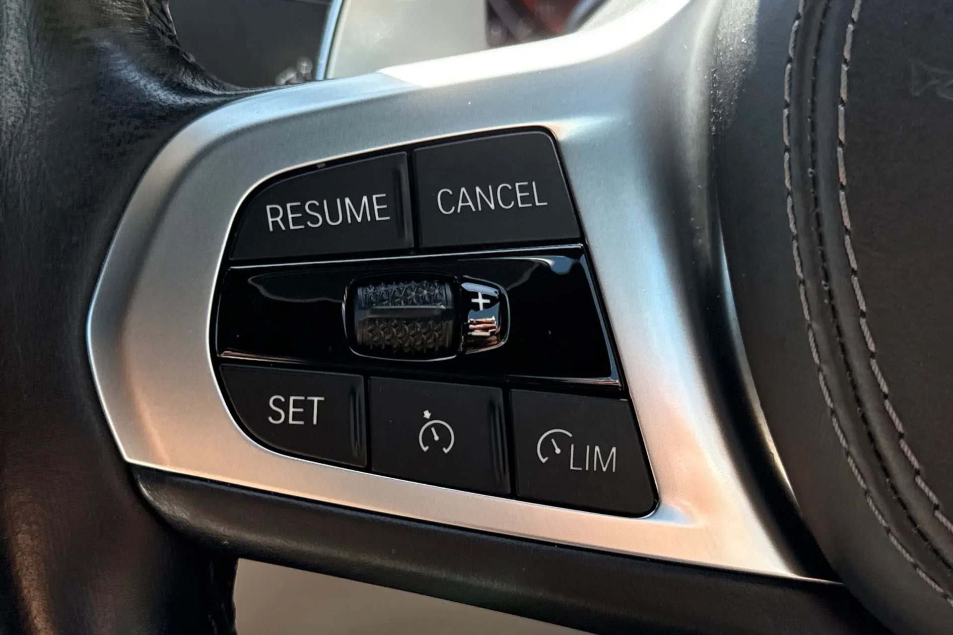 BMW X5 thumbnail image number 39