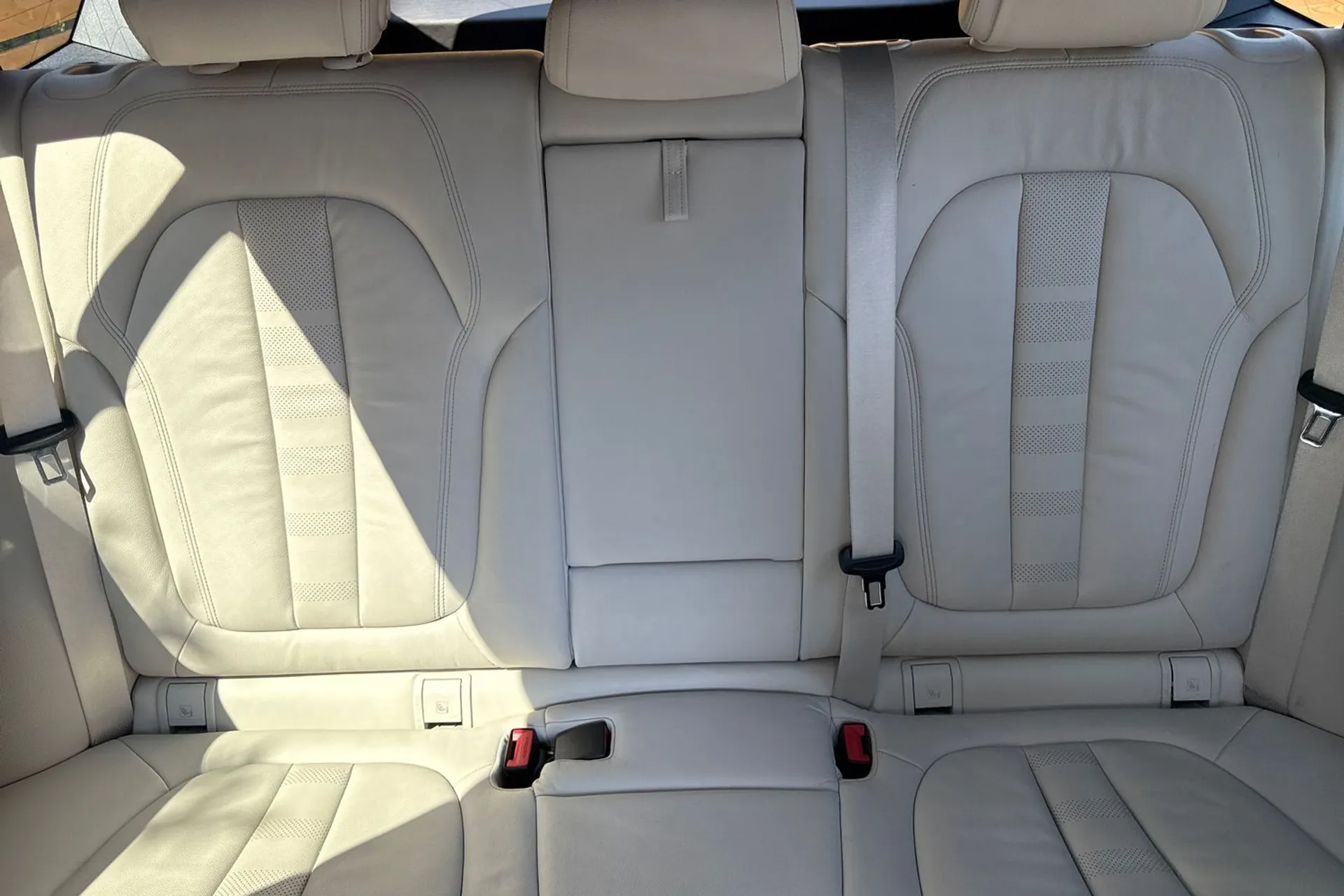 BMW X5 thumbnail image number 34