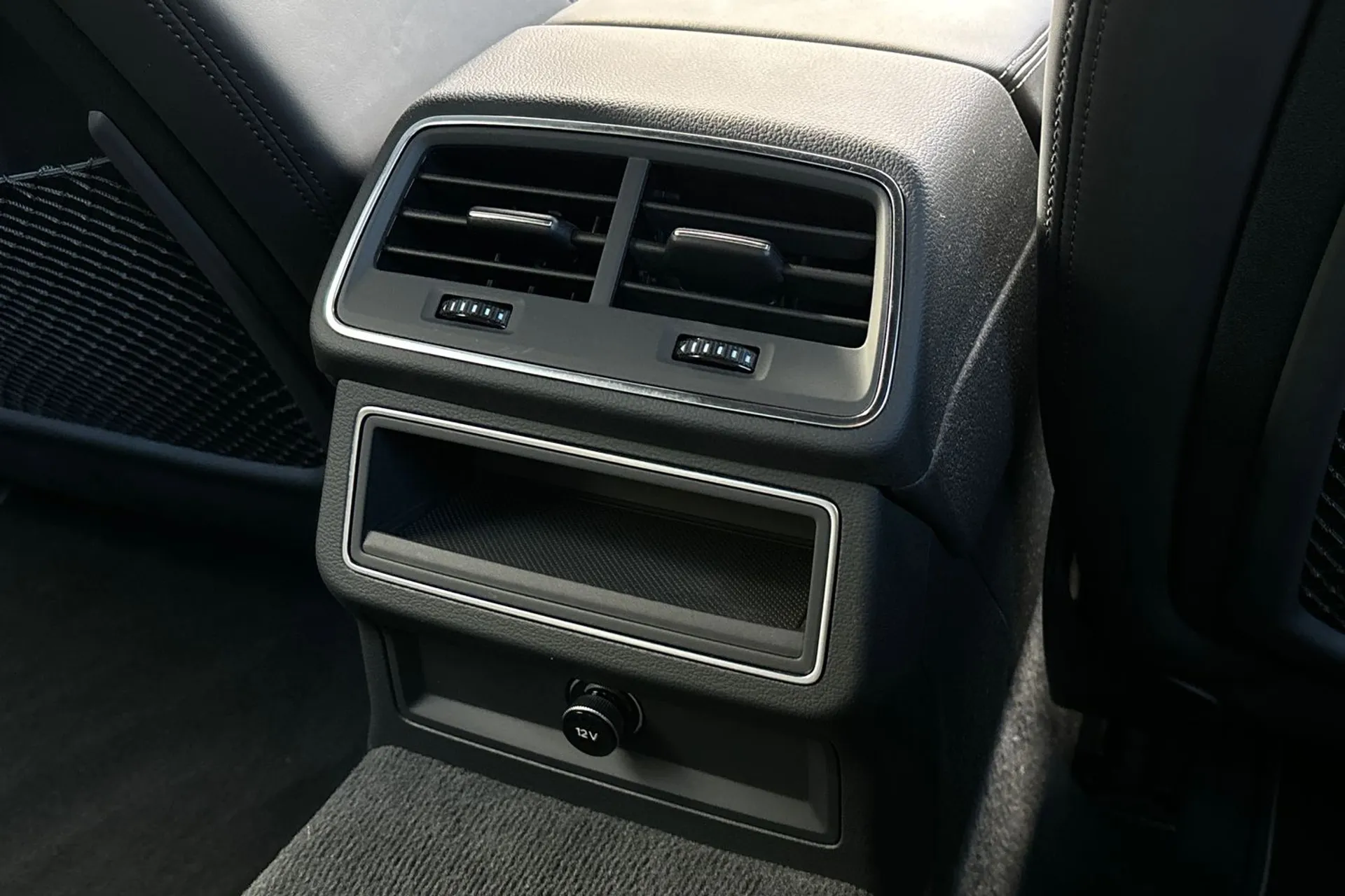 Audi A7 thumbnail image number 45