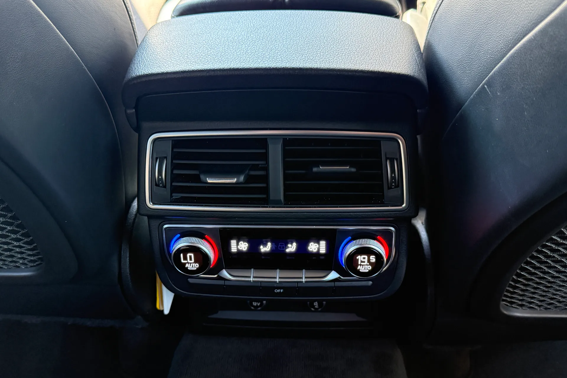 Audi Q7 thumbnail image number 40