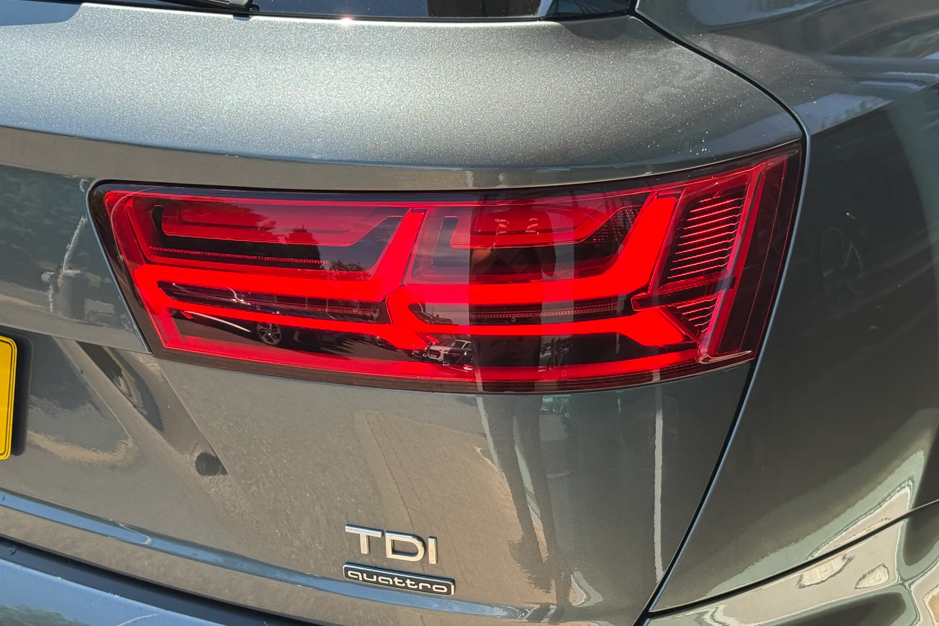 Audi Q7 thumbnail image number 45