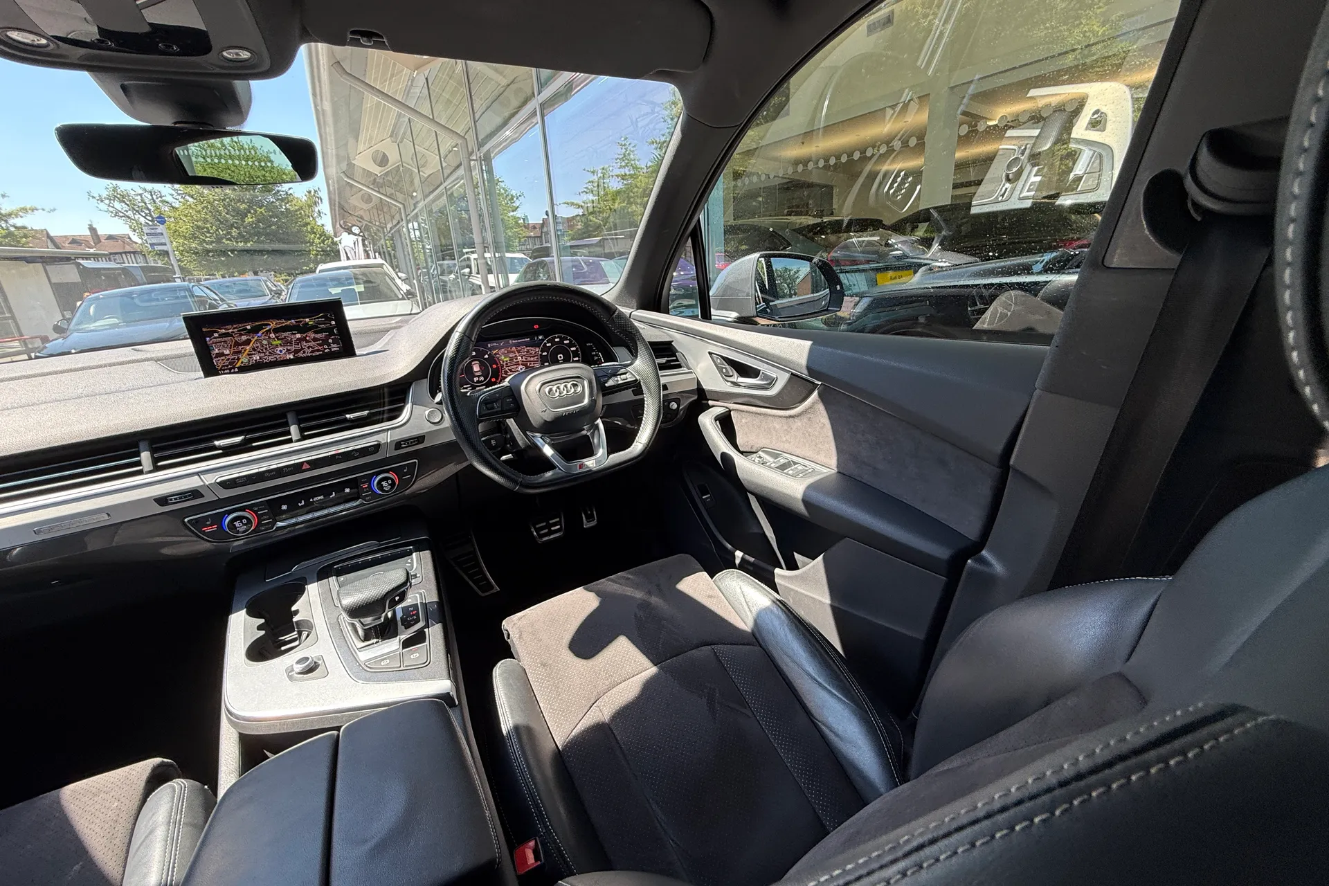 Audi Q7 thumbnail image number 43