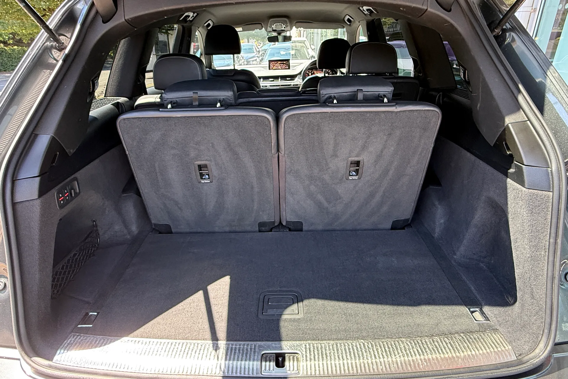Audi Q7 thumbnail image number 48