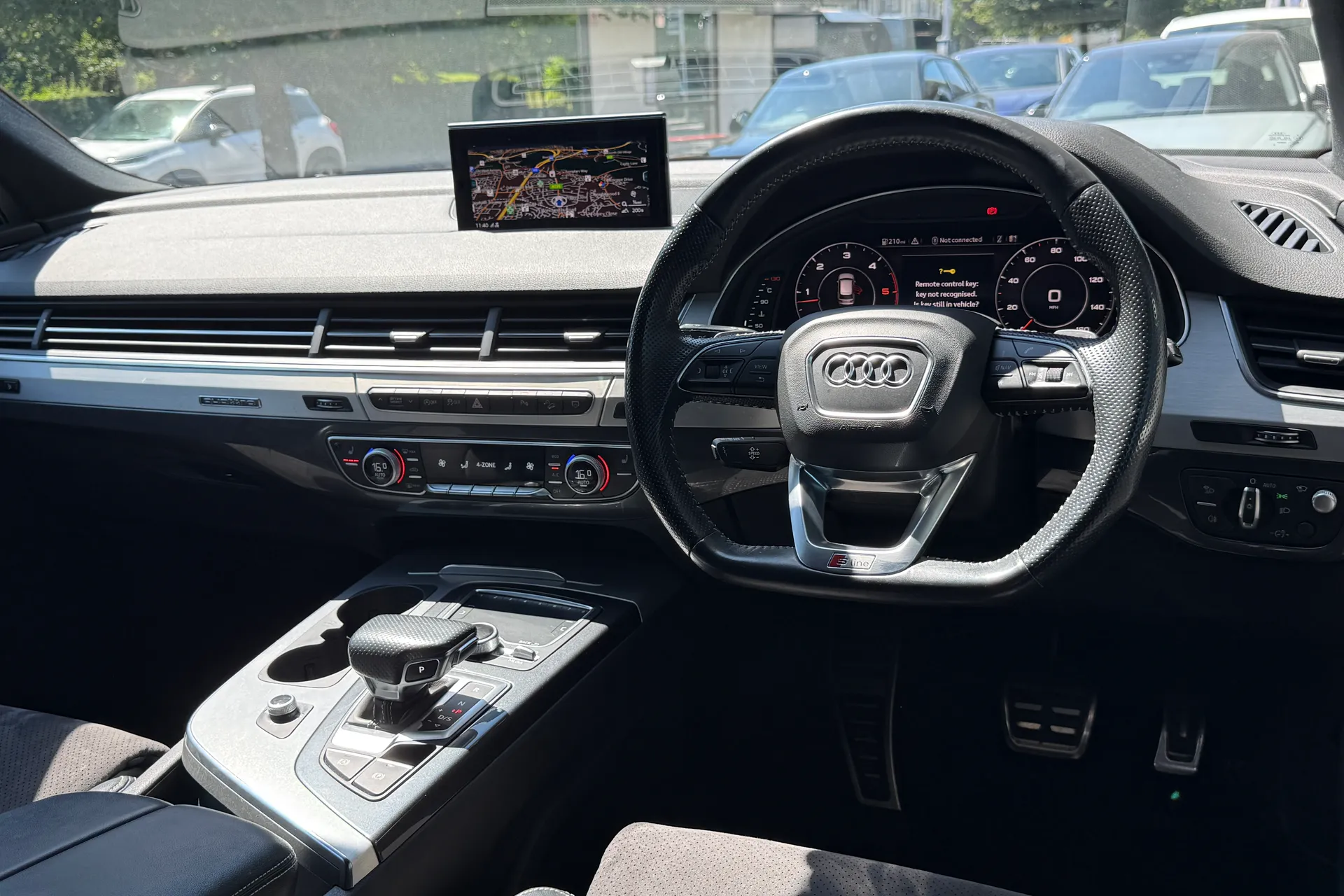 Audi Q7 thumbnail image number 37