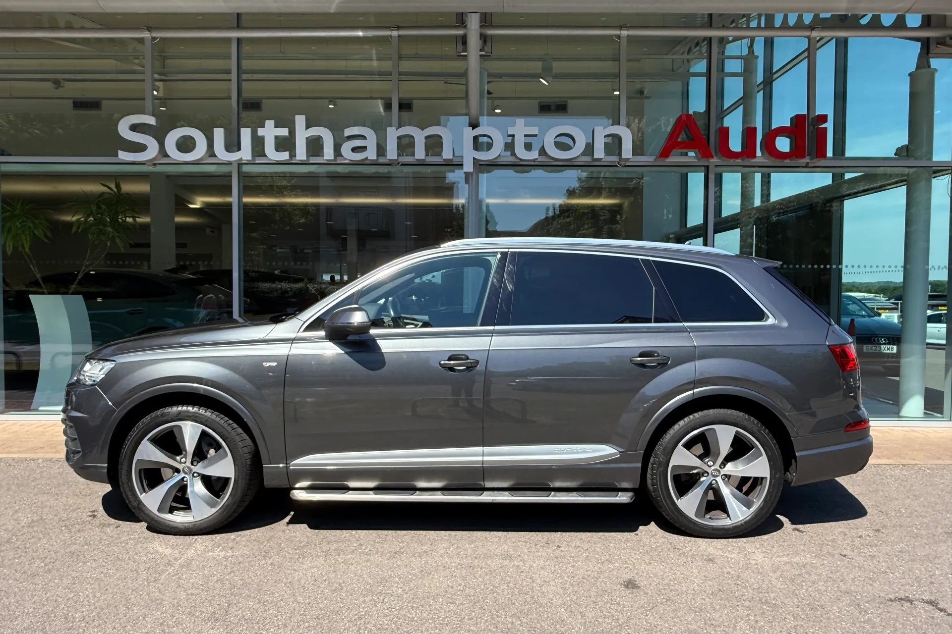 Audi Q7 thumbnail image number 54