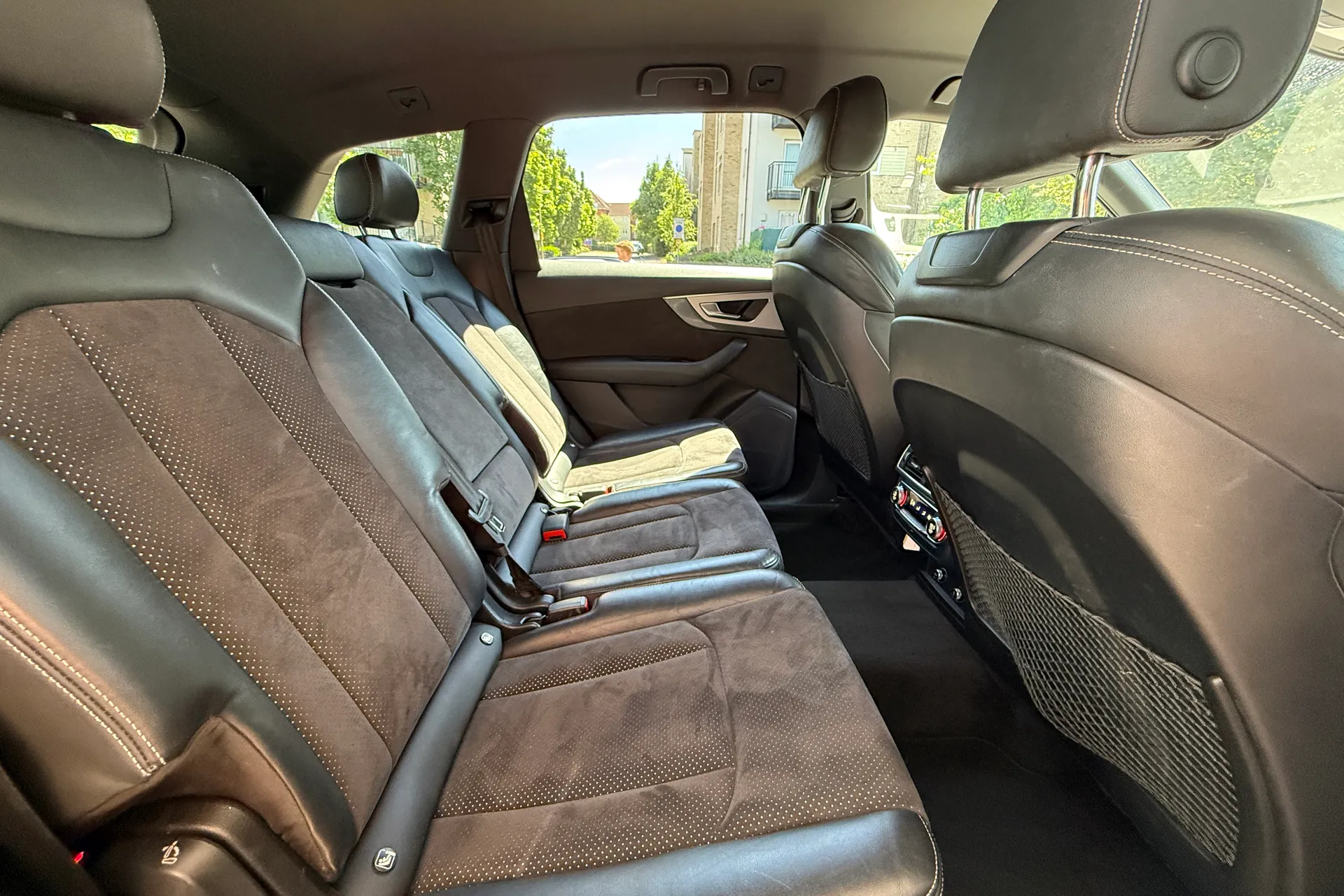 Audi Q7 thumbnail image number 39