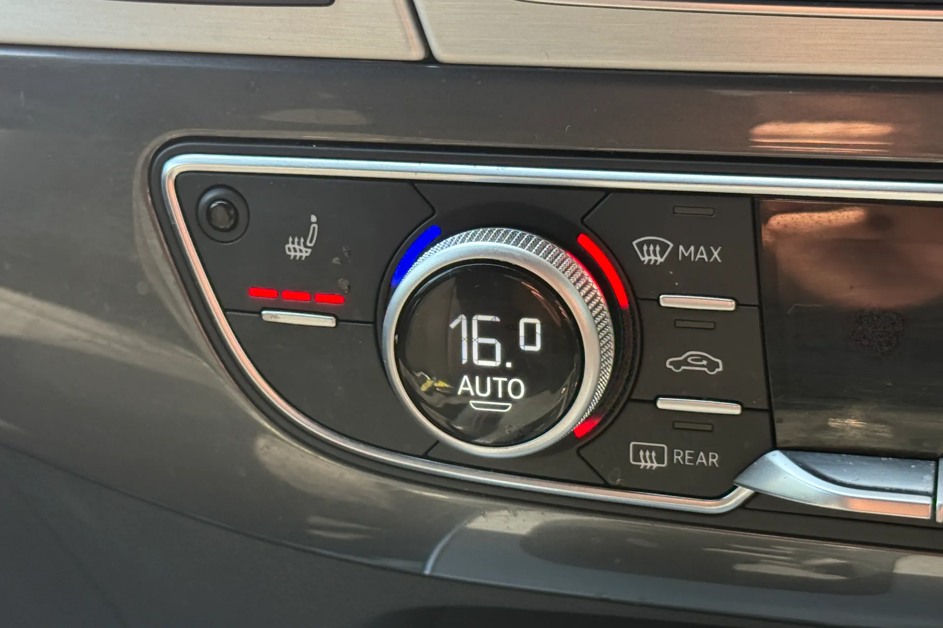 Audi Q7 thumbnail image number 7