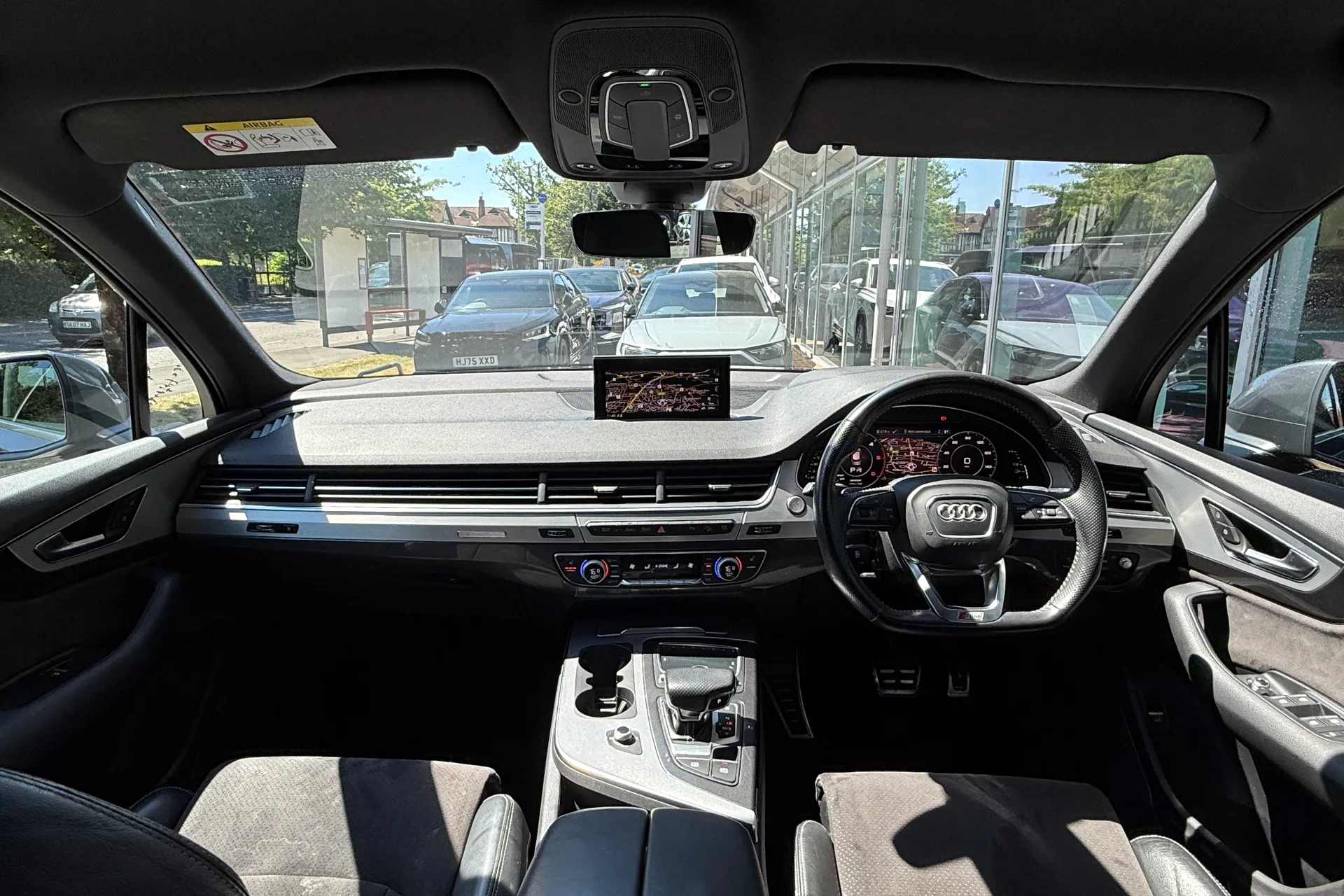Audi Q7 thumbnail image number 3