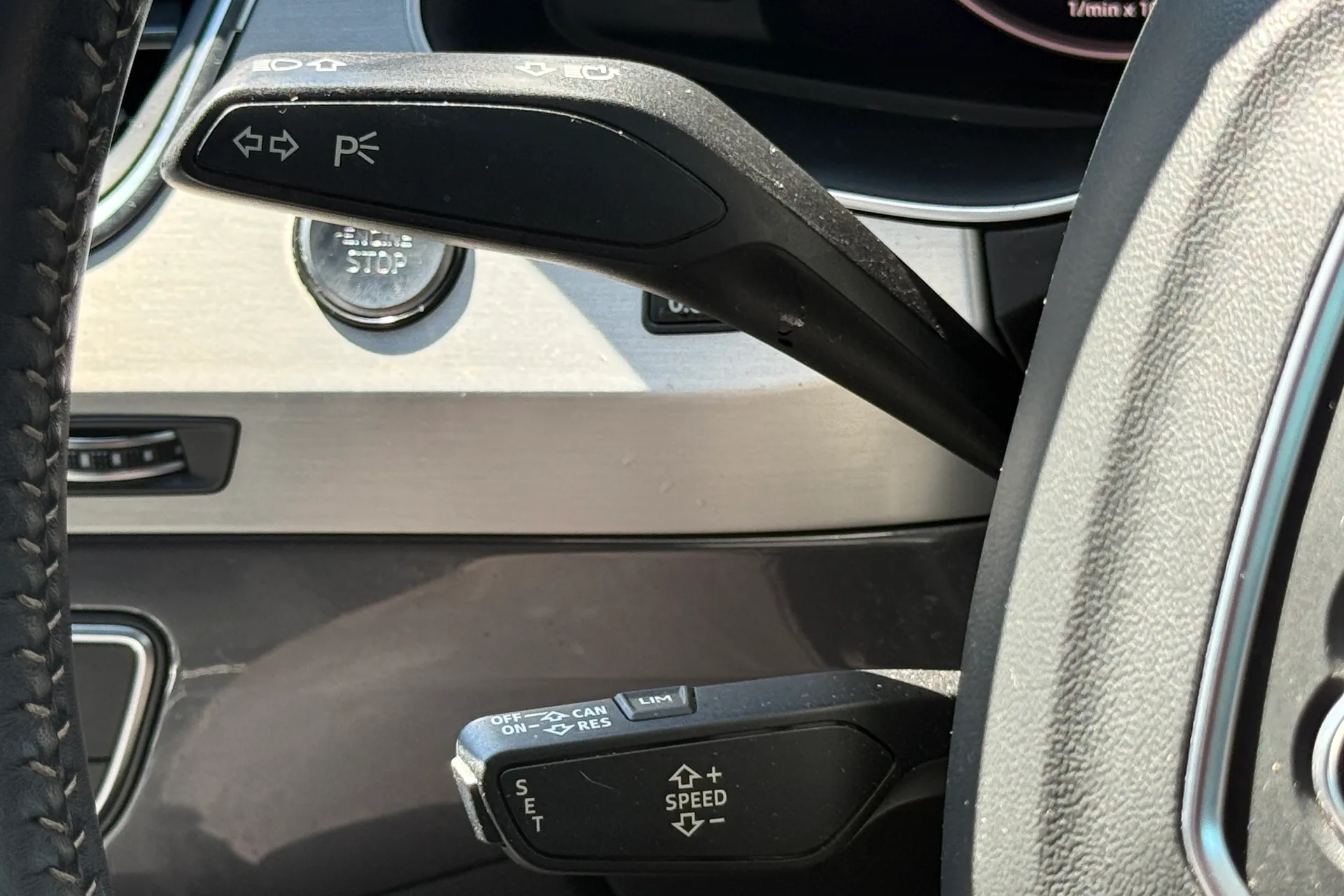 Audi Q7 thumbnail image number 18
