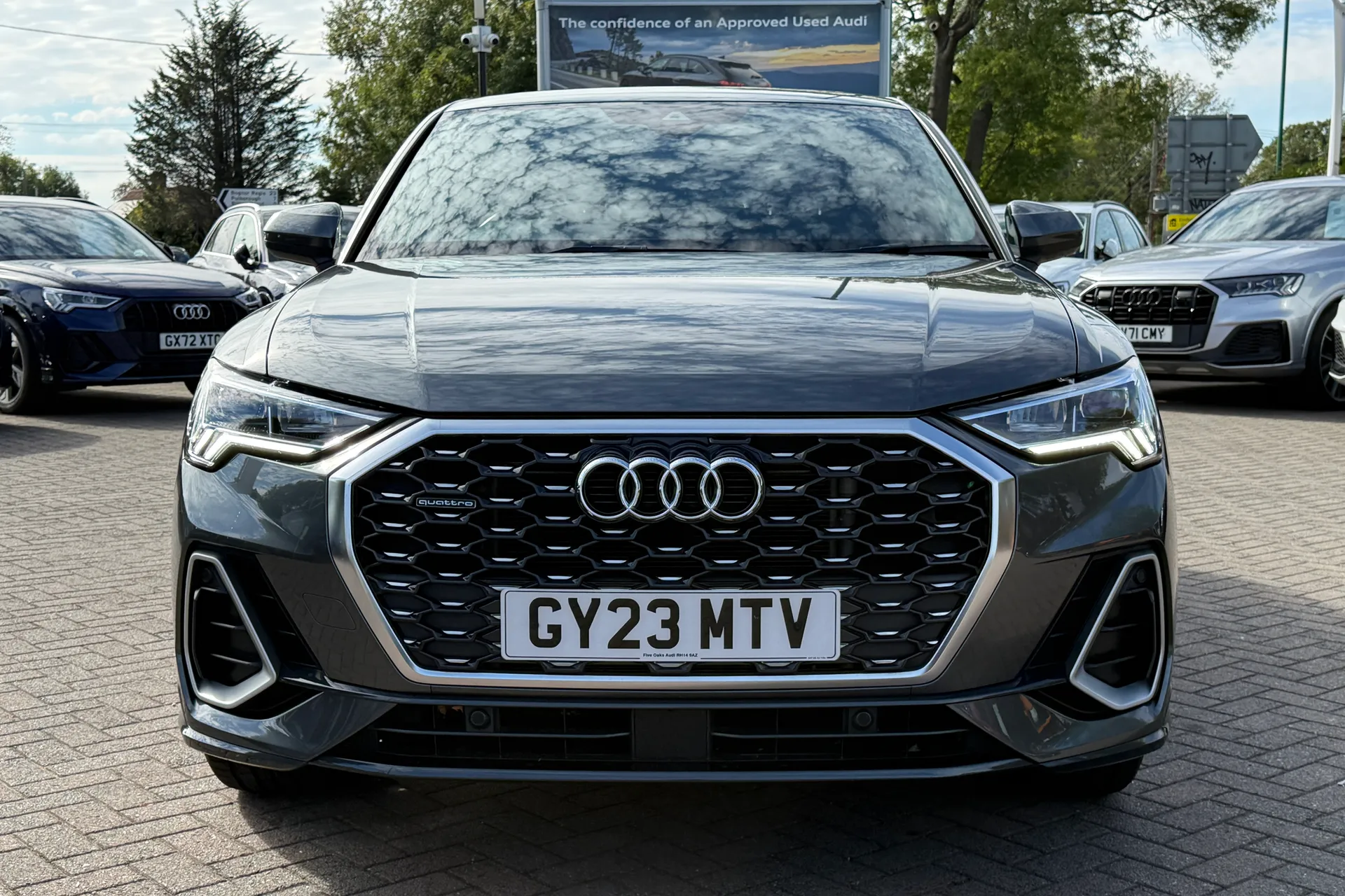 Audi Q3 thumbnail image number 26