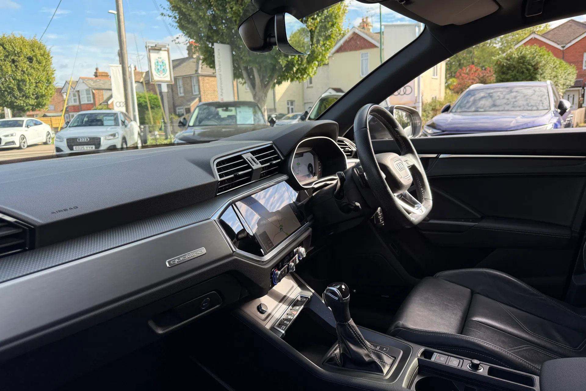 Audi Q3 thumbnail image number 30