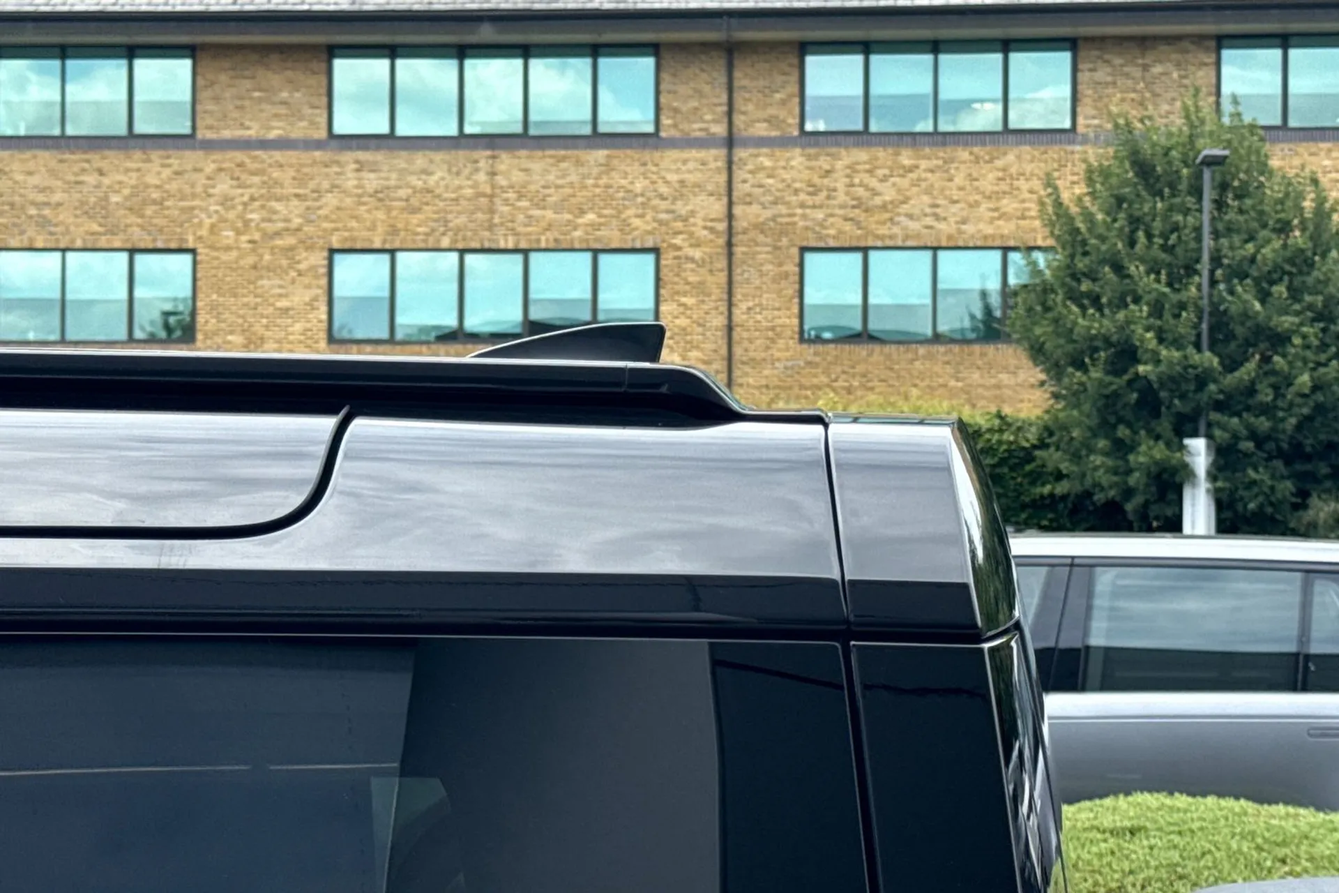 LAND ROVER DEFENDER thumbnail image number 24