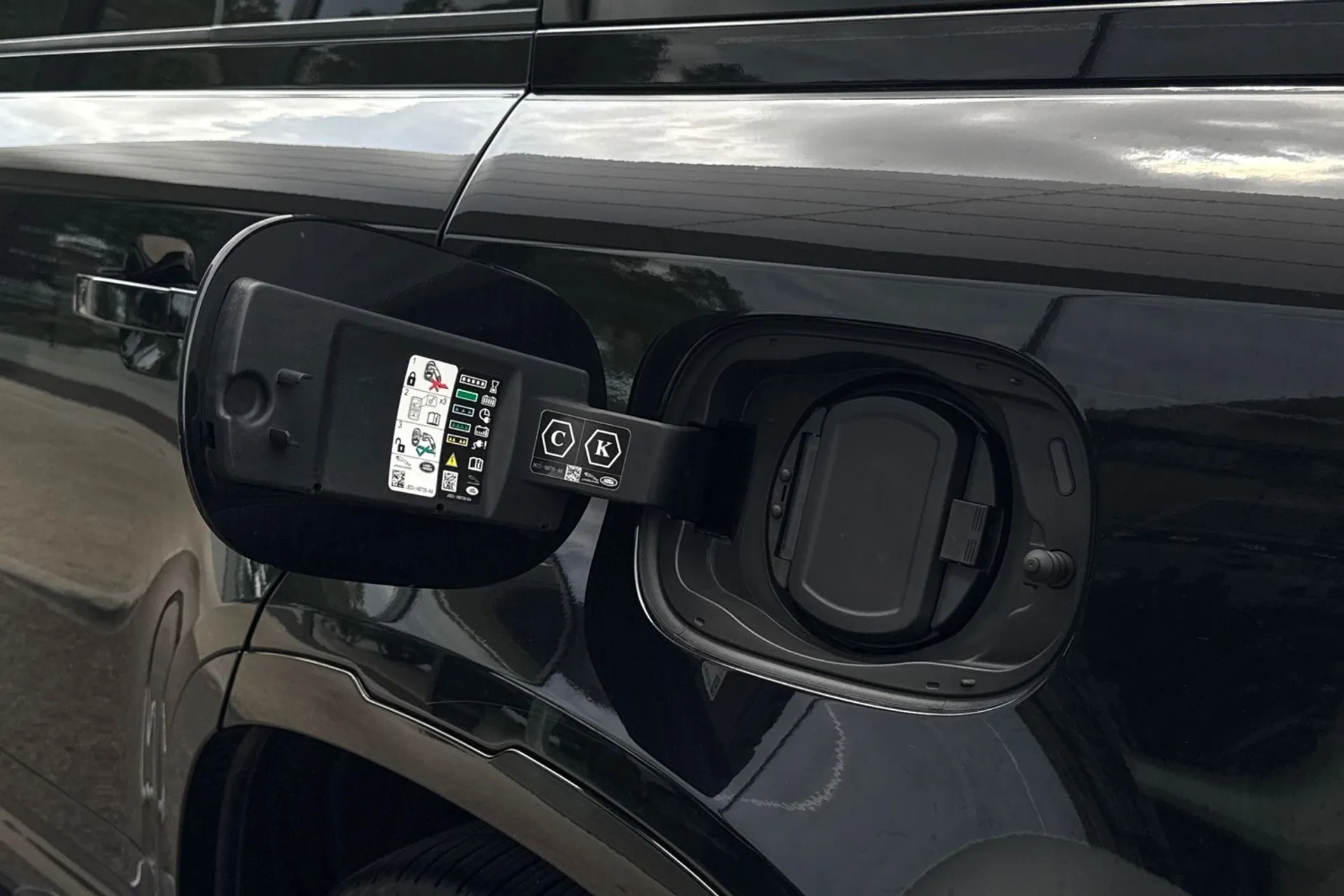 LAND ROVER DEFENDER thumbnail image number 27
