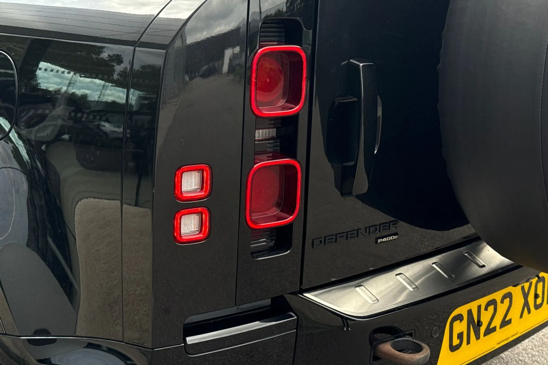 LAND ROVER DEFENDER thumbnail image number 34