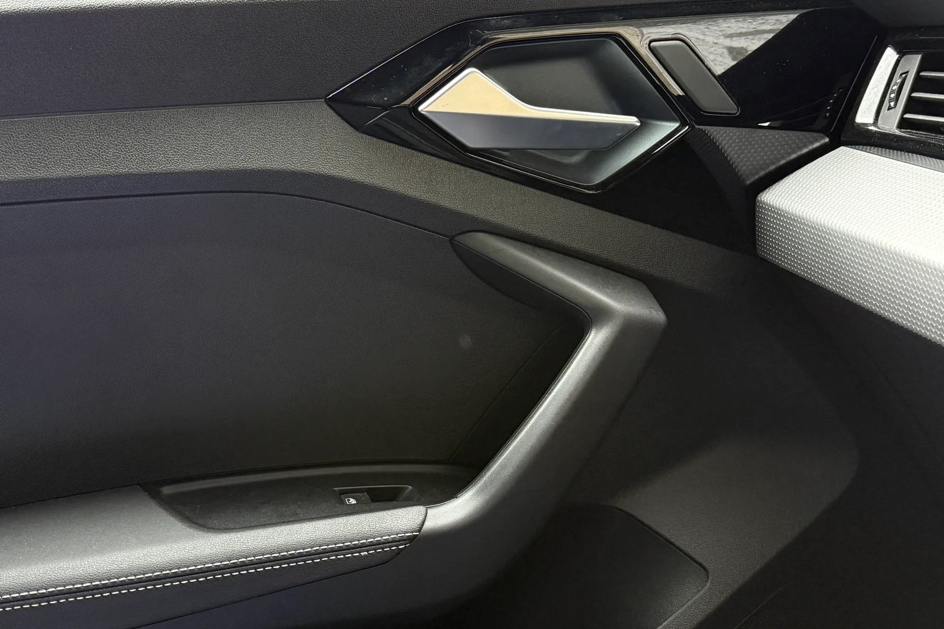 Audi A1 thumbnail image number 22