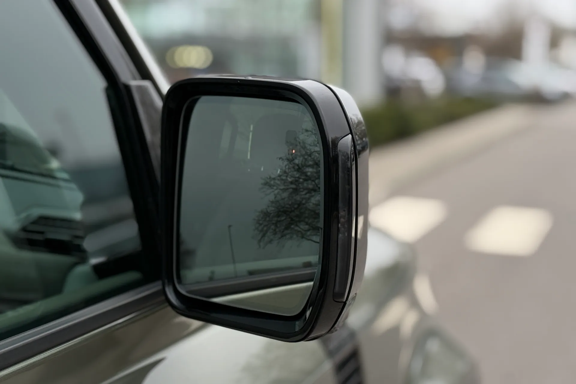 LAND ROVER DEFENDER thumbnail image number 15