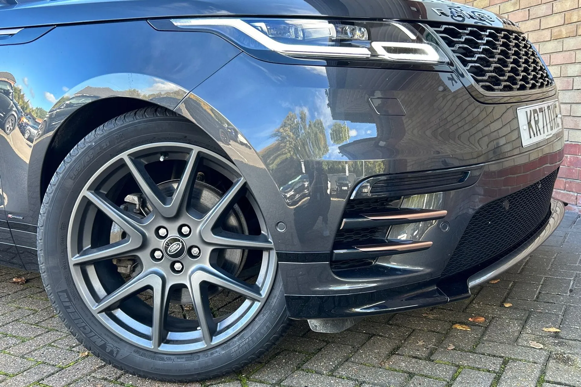 LAND ROVER RANGE ROVER VELAR thumbnail image number 13