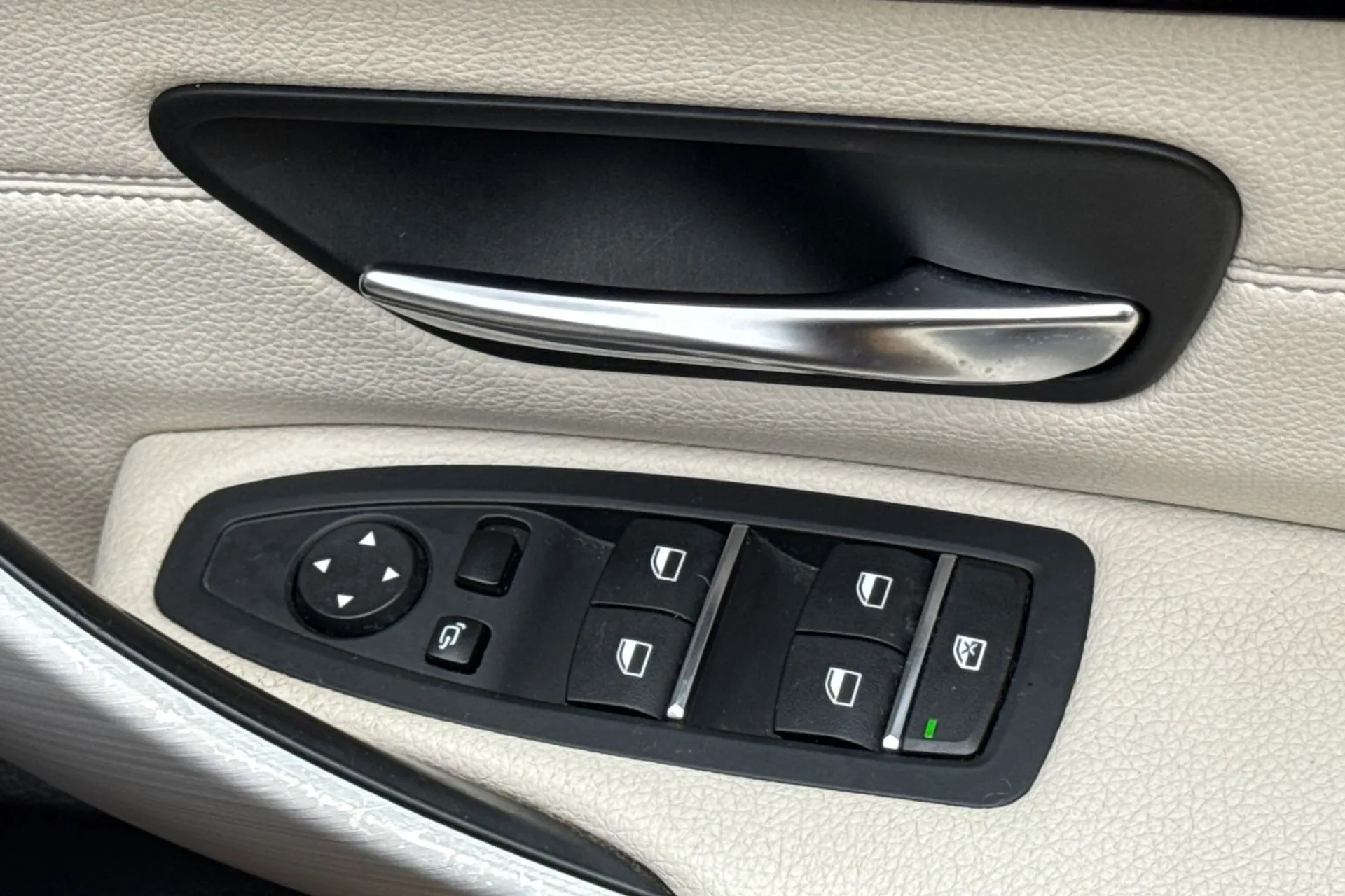 BMW 4 SERIES thumbnail image number 47