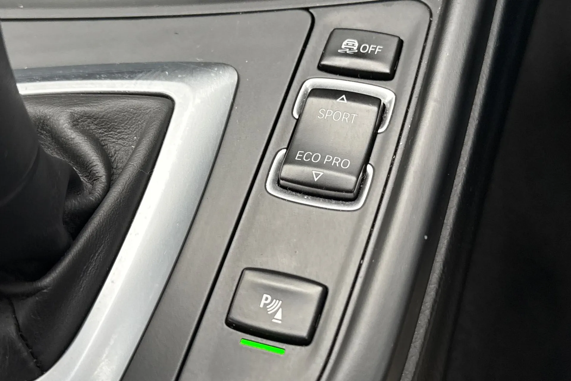 BMW 4 SERIES thumbnail image number 52