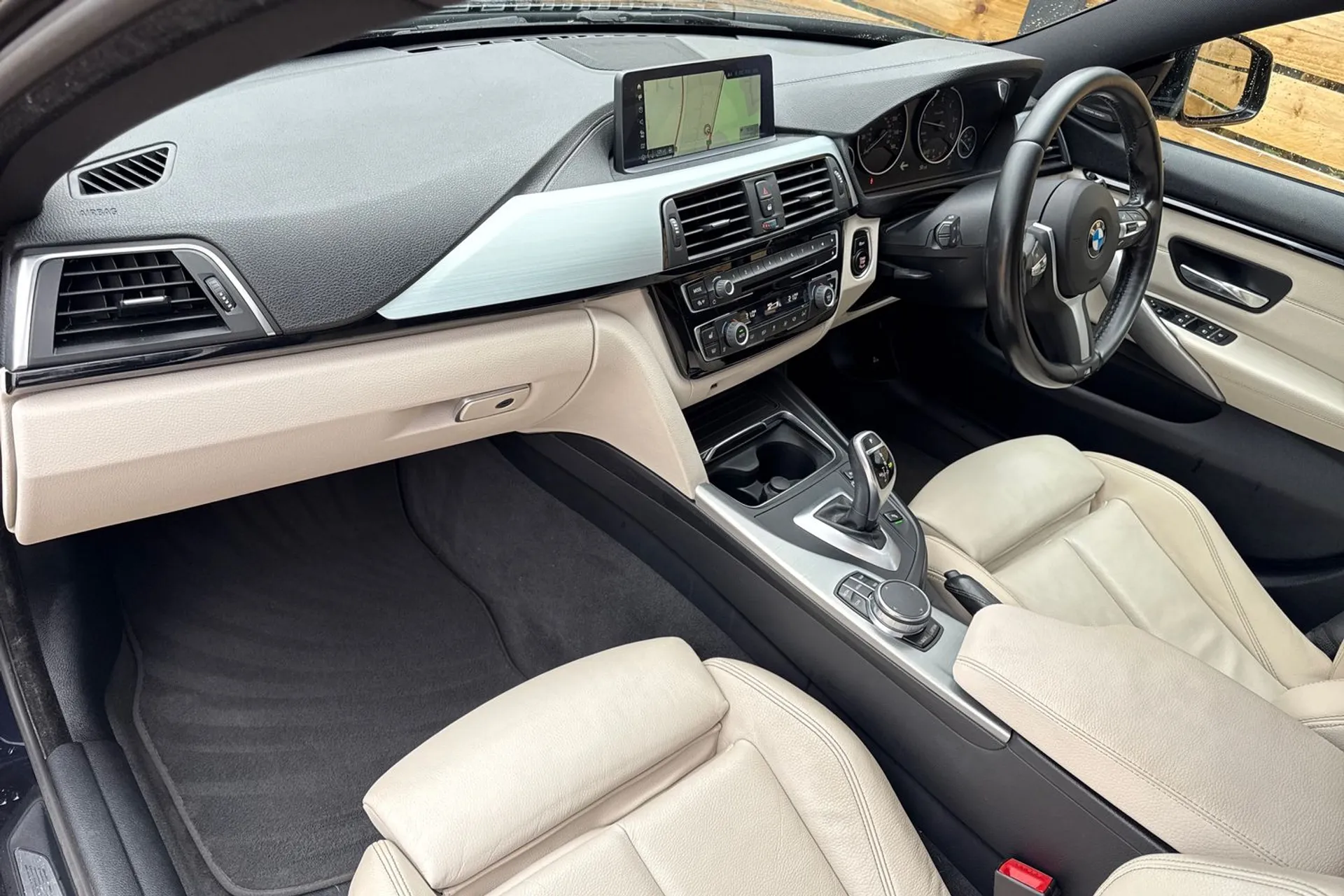 BMW 4 SERIES thumbnail image number 29