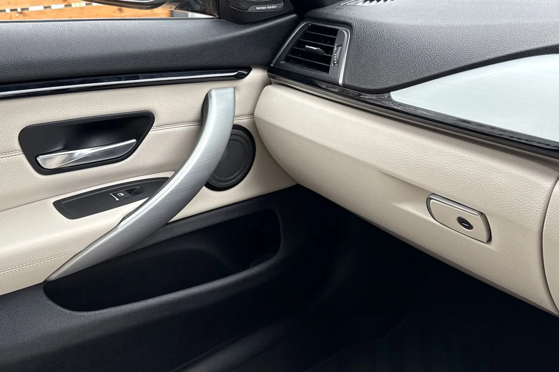 BMW 4 SERIES thumbnail image number 54