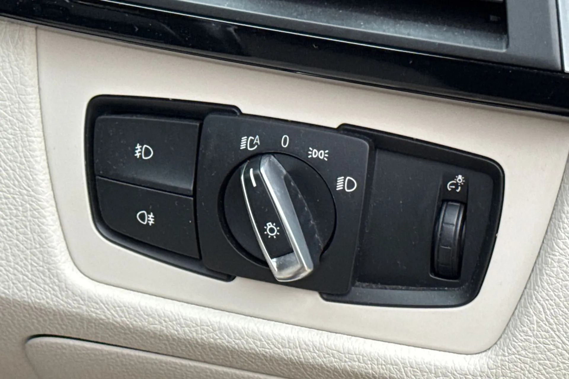 BMW 4 SERIES thumbnail image number 46