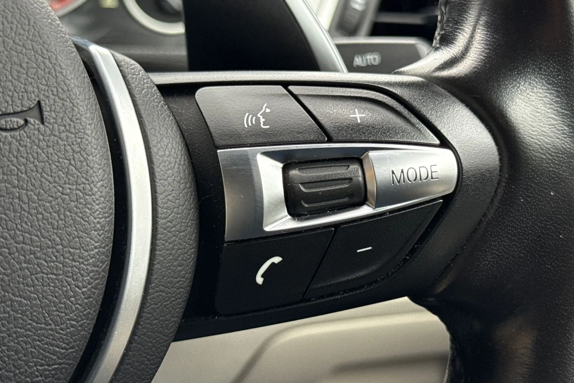 BMW 4 SERIES thumbnail image number 39