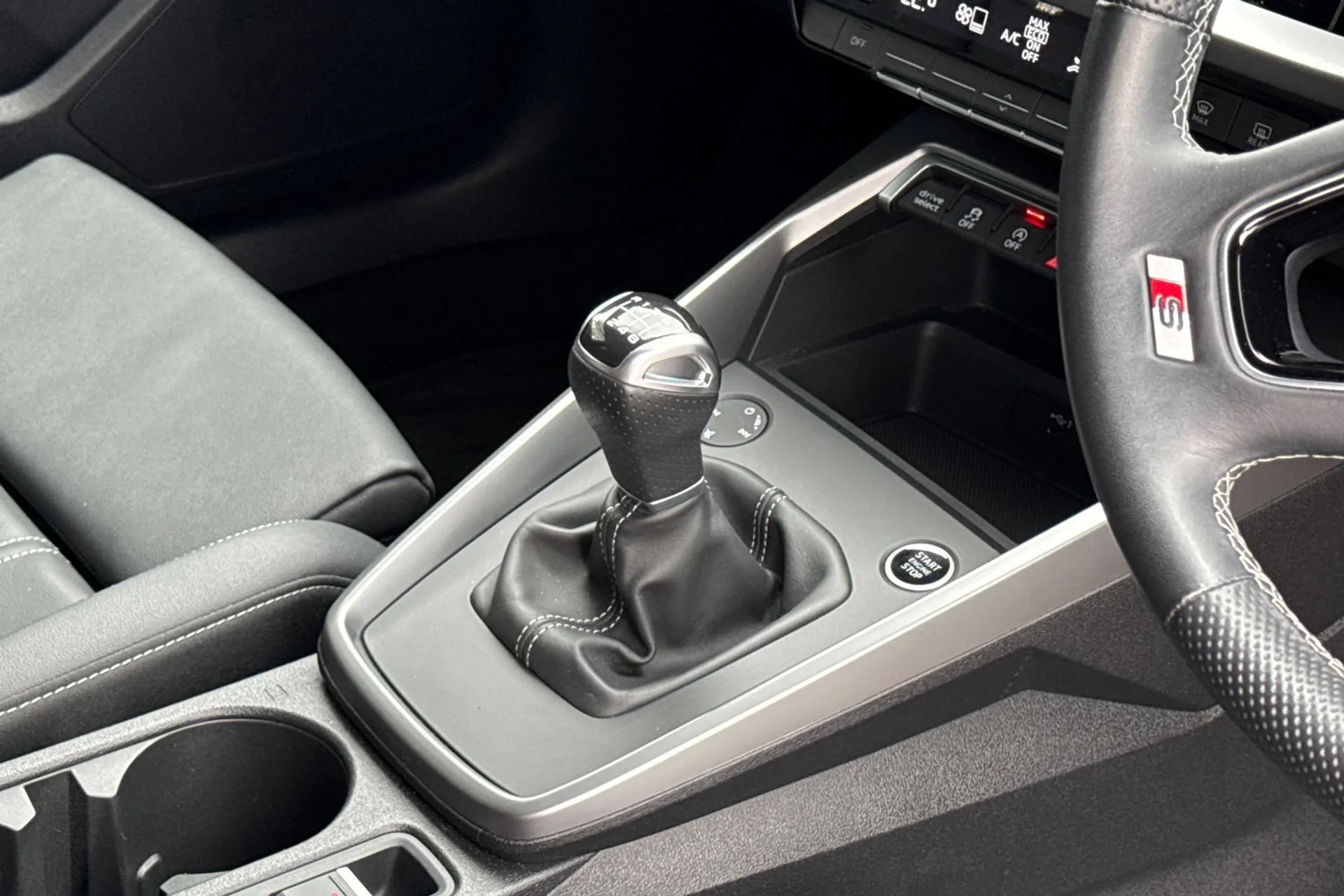 Audi A3 thumbnail image number 25