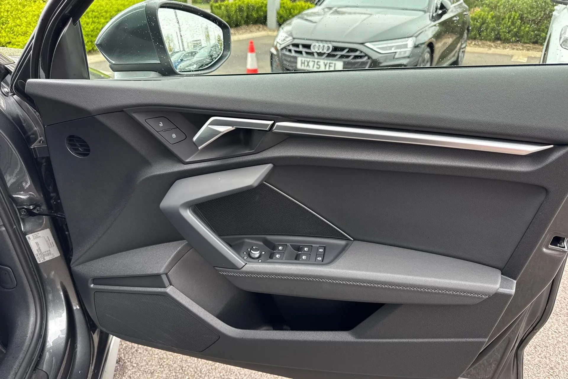 Audi A3 thumbnail image number 31