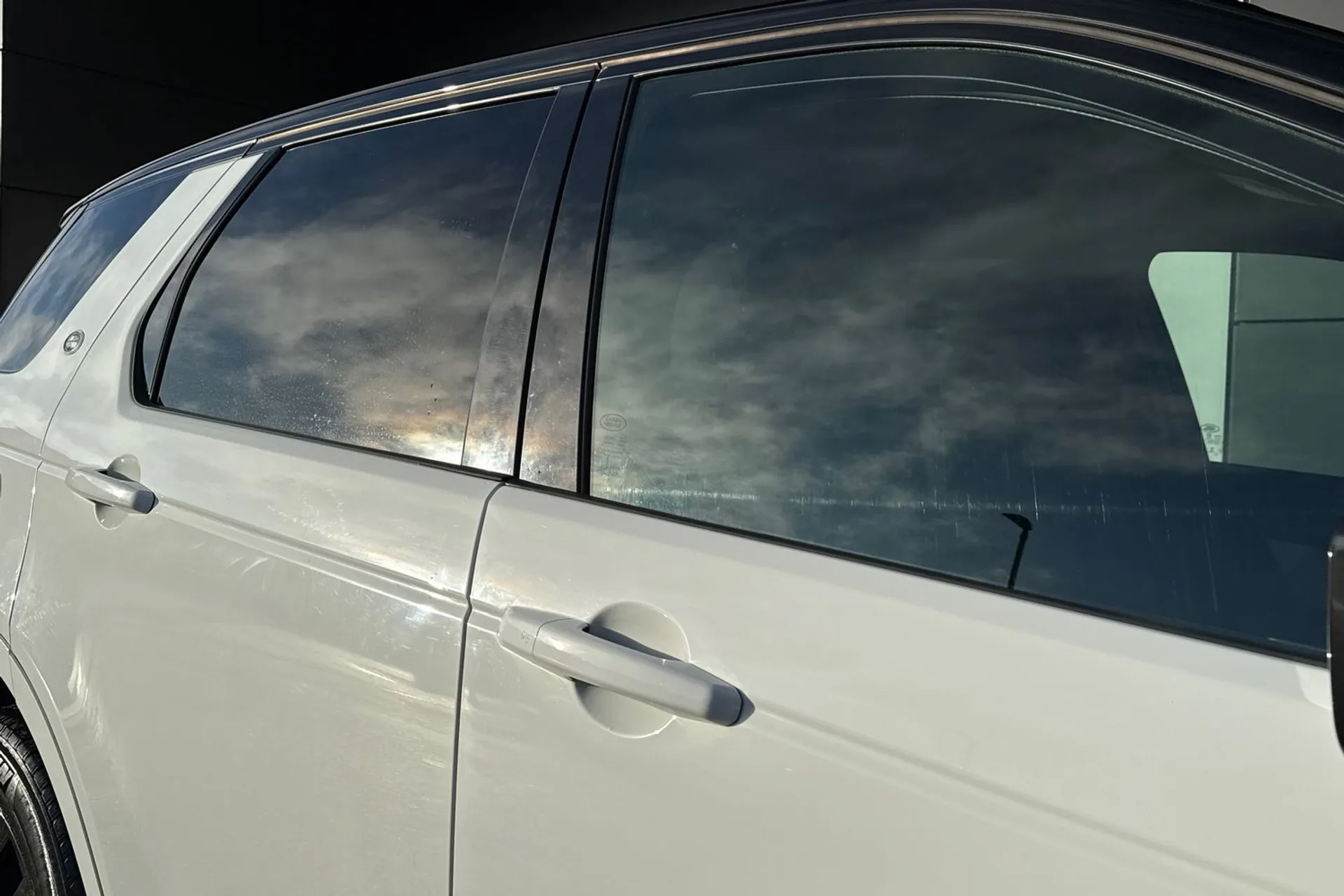 LAND ROVER DISCOVERY SPORT thumbnail image number 19