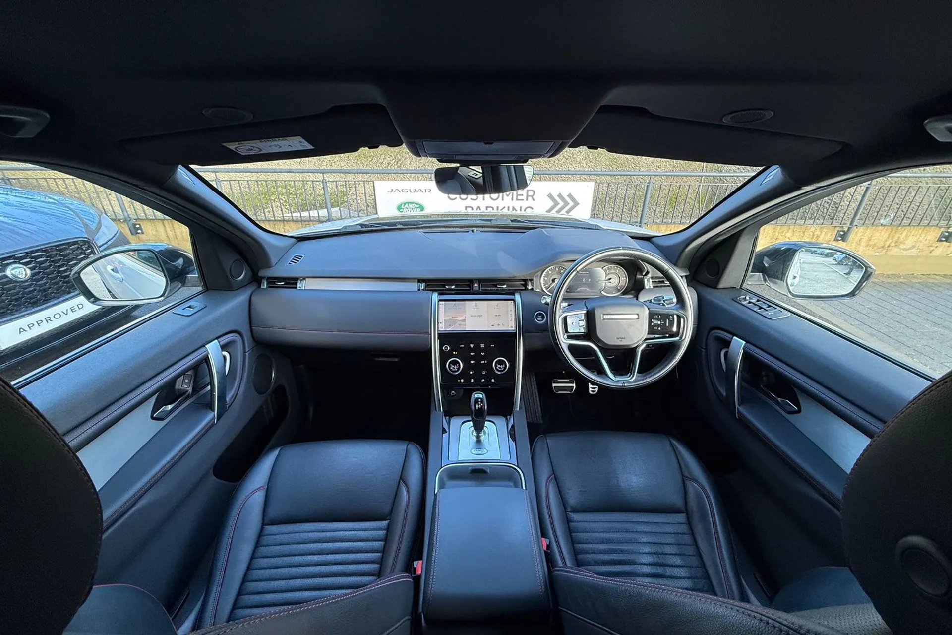 LAND ROVER DISCOVERY SPORT thumbnail image number 3