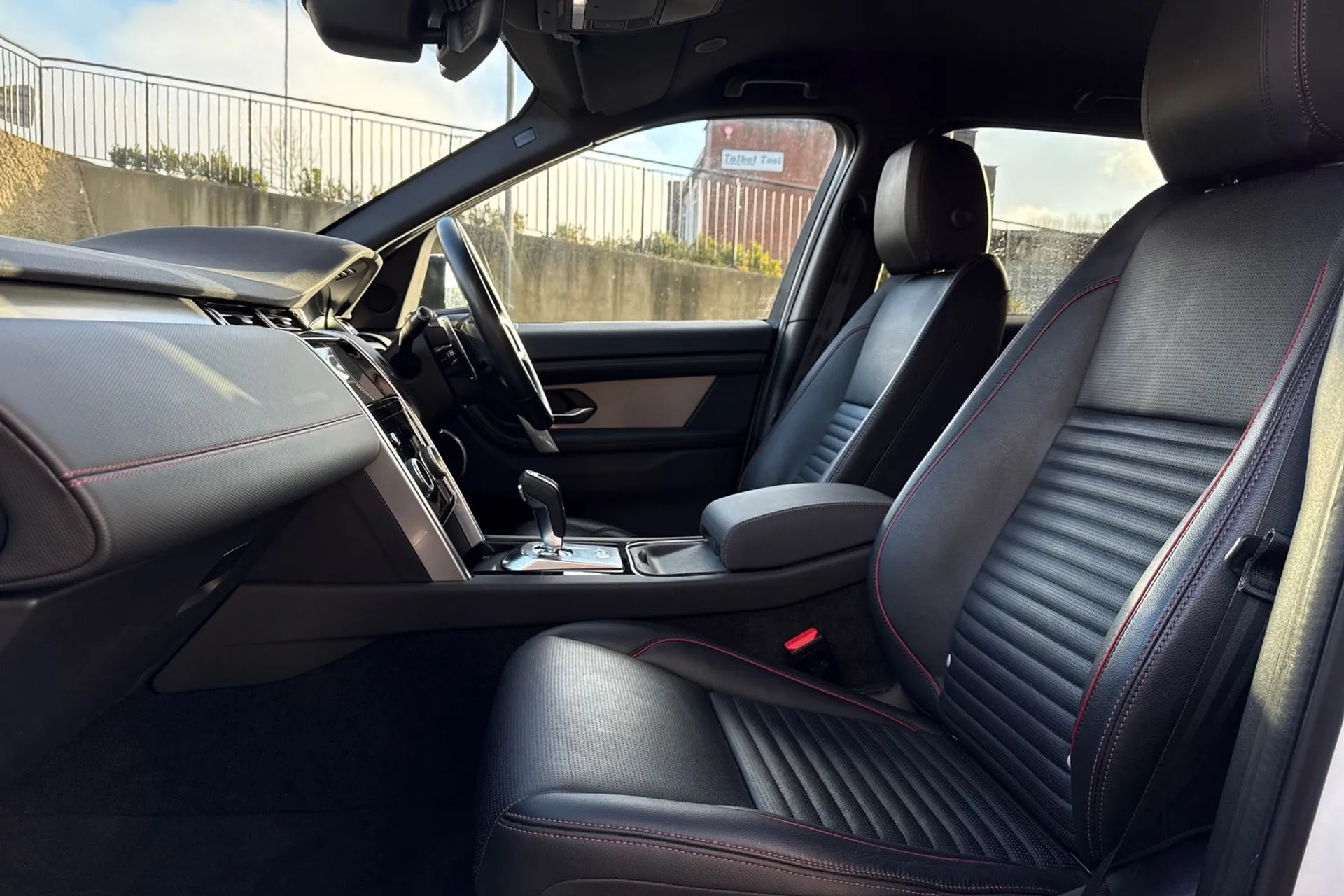 LAND ROVER DISCOVERY SPORT thumbnail image number 33