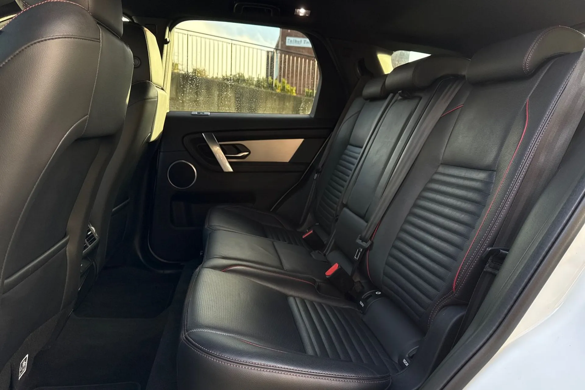 LAND ROVER DISCOVERY SPORT thumbnail image number 34