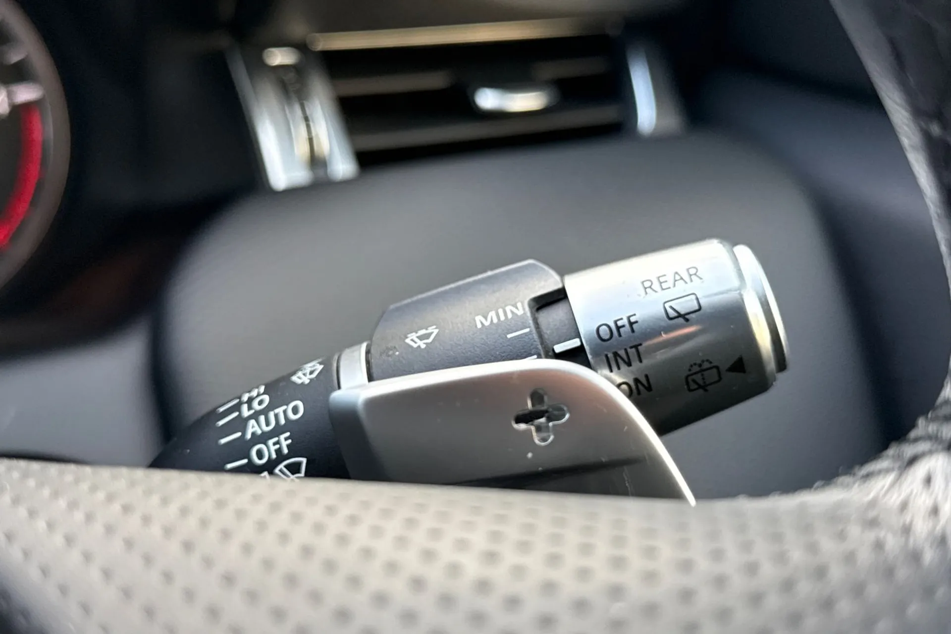 LAND ROVER DISCOVERY SPORT thumbnail image number 57