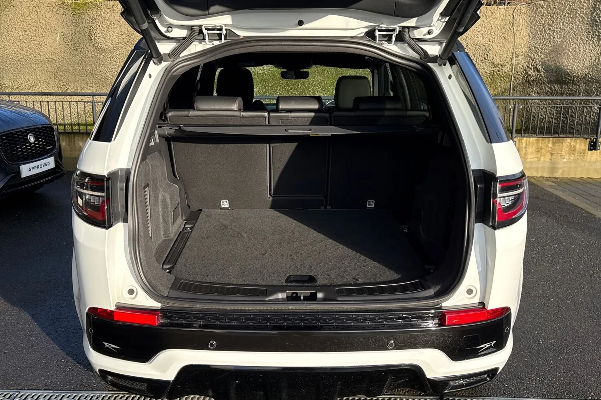 LAND ROVER DISCOVERY SPORT thumbnail image number 27