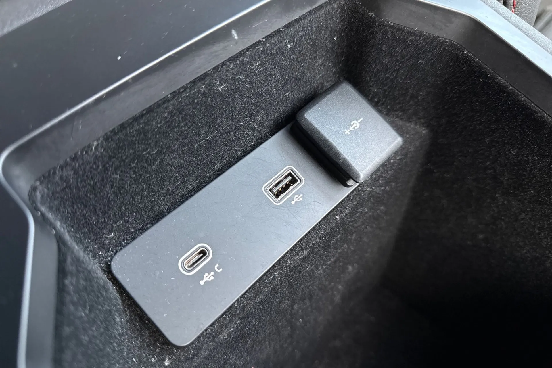 LAND ROVER DISCOVERY SPORT thumbnail image number 48