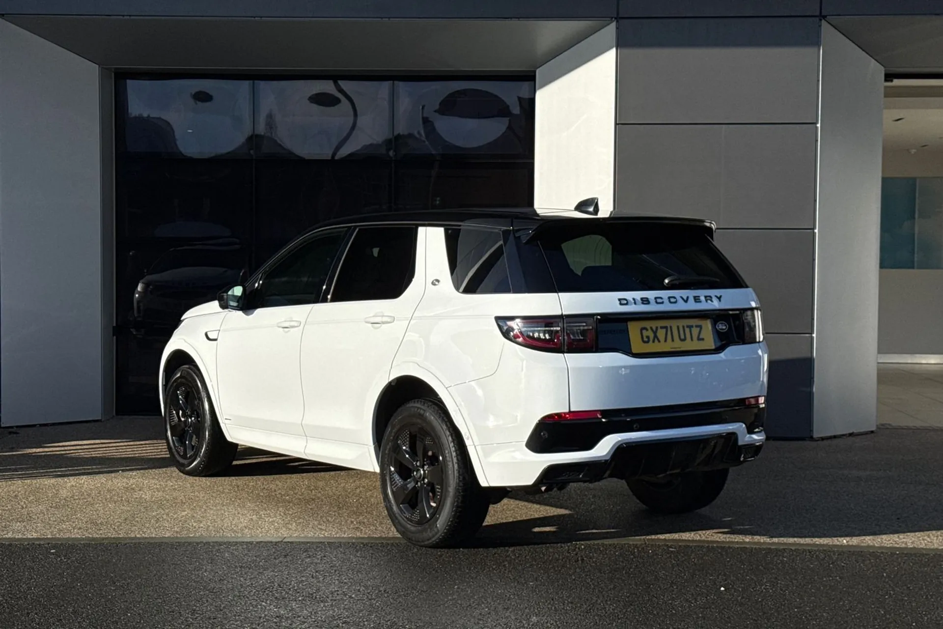 LAND ROVER DISCOVERY SPORT thumbnail image number 10
